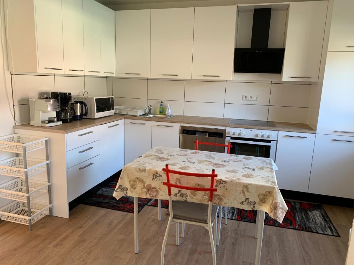 Monteurzimmer Ferienwohnung Kati Apt 1 Albstadt Eksteriør bilde